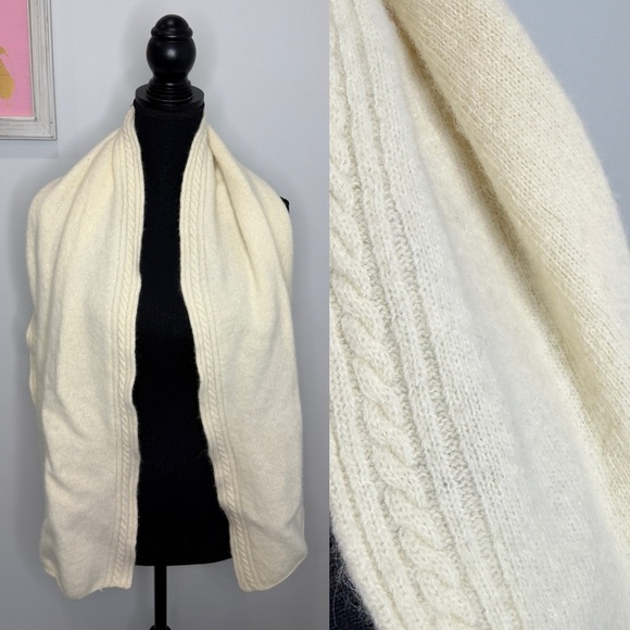 Morgan Taylor Lambwool Blend Beige Scarf - Picture 1 of 7